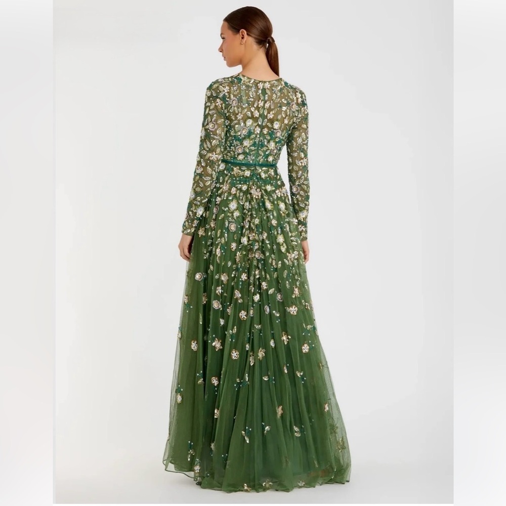 Mac Duggal Green Embellished Long Sleeve A Line Gown - Picture 2 of 9